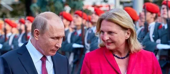 Карин Кнайсль пригласила Путина к себе на свадьбу в Австрию