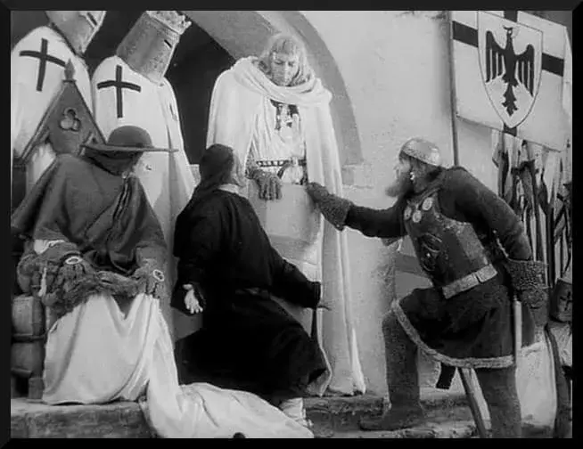 Предатели, их всегда было больше среди бедных